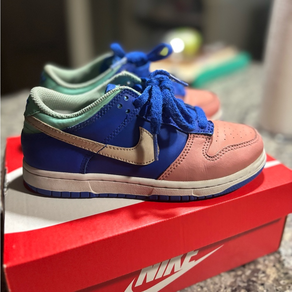 Size 13 dunks 7/10 condition
